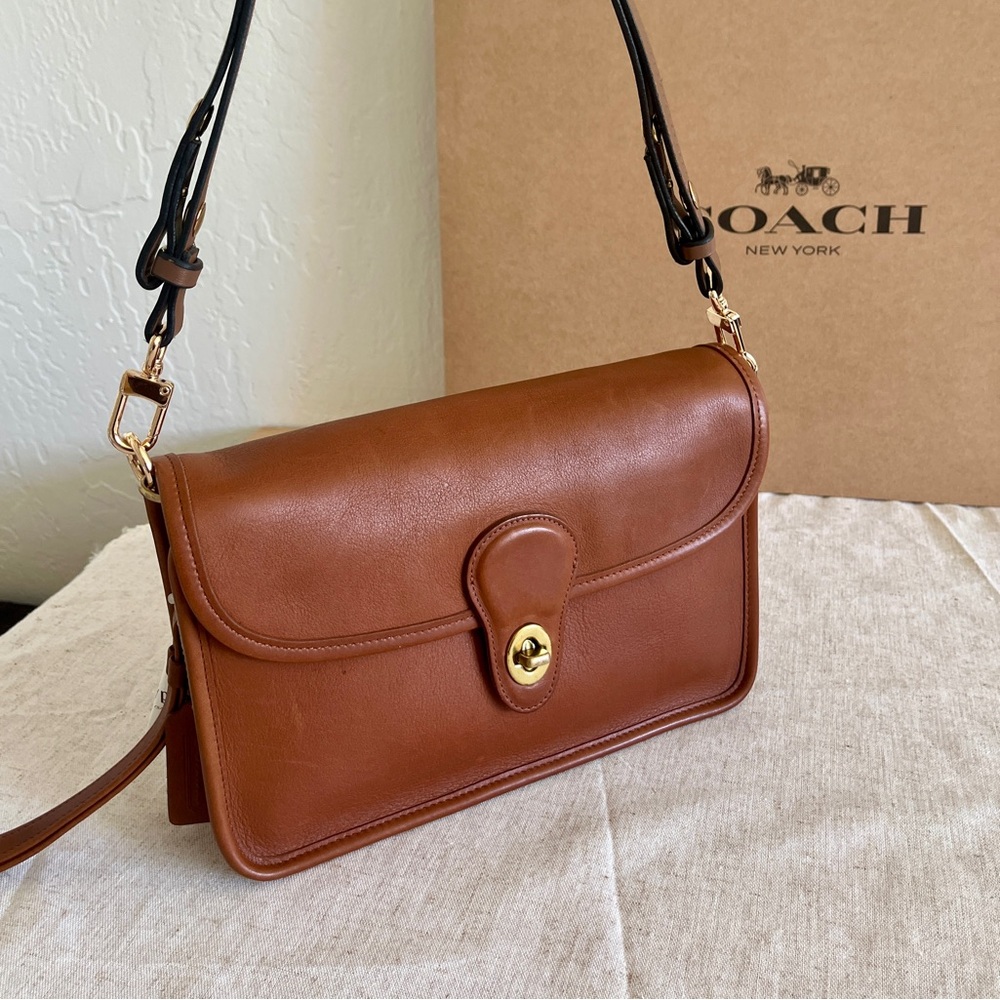 Vintage Coach Turnlock Clutch 9971 with Organizer Insert